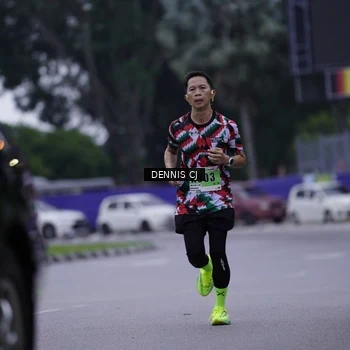 Runner Photo 8916318
