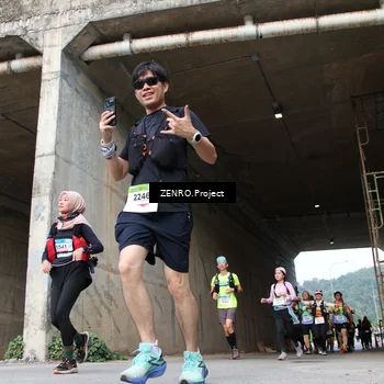 Runner Photo 8916341