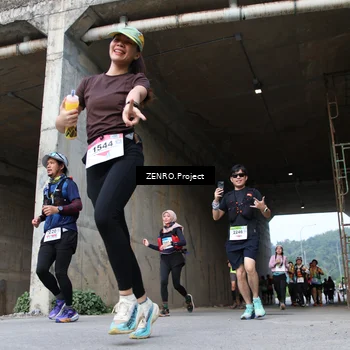 Runner Photo 8916355