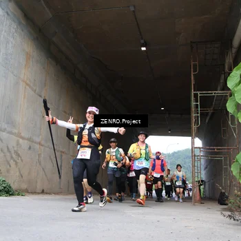 Runner Photo 8916365