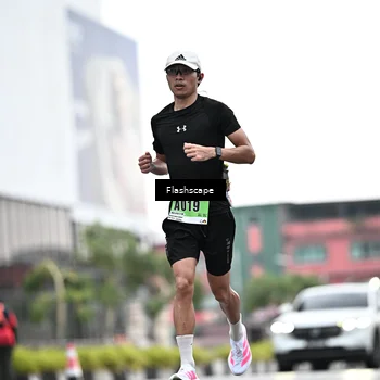 Runner Photo 8916387