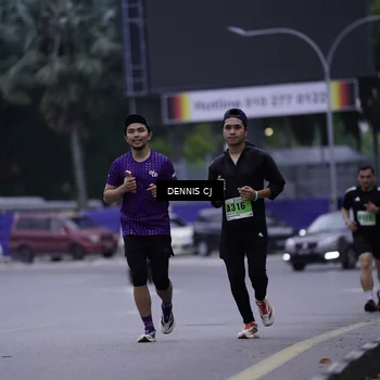 Runner Photo 8916397
