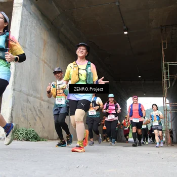 Runner Photo 8916403