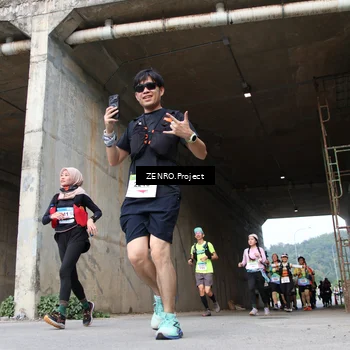 Runner Photo 8916404