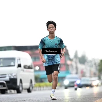 Runner Photo 8916433