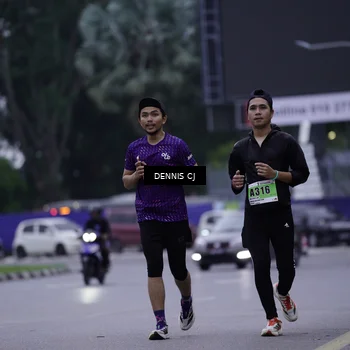 Runner Photo 8916439