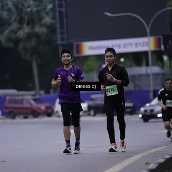 Runner Photo 8916440