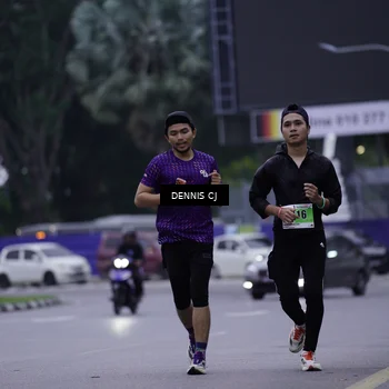 Runner Photo 8916476