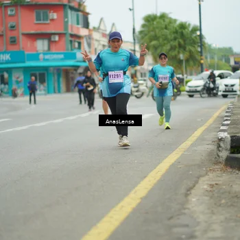 Runner Photo 8916519