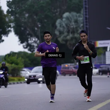 Runner Photo 8916522
