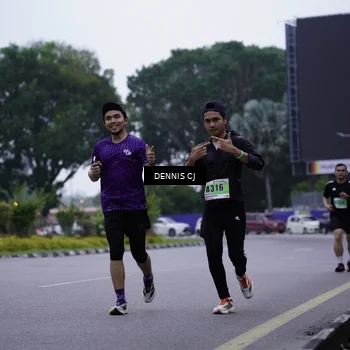 Runner Photo 8916523