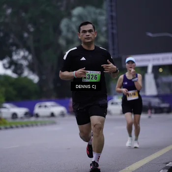Runner Photo 8916585