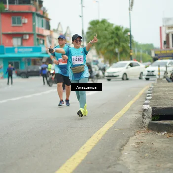 Runner Photo 8916653