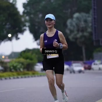 Runner Photo 8916663