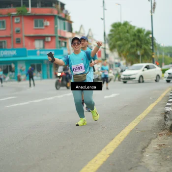 Runner Photo 8916667