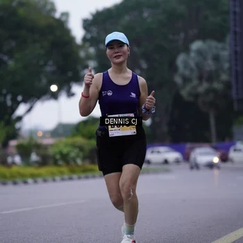 Runner Photo 8916677