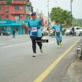 Runner Photo 8916700