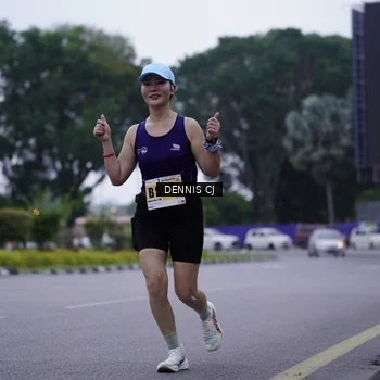 Runner Photo 8916716