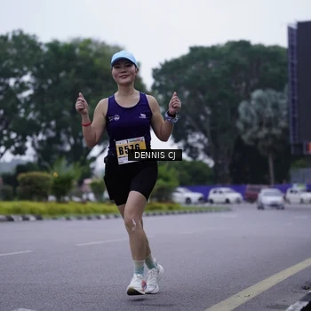 Runner Photo 8916717