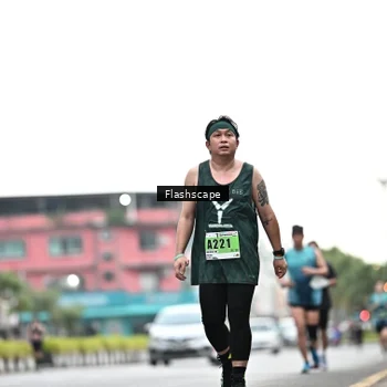 Runner Photo 8916725