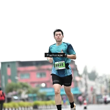 Runner Photo 8916738