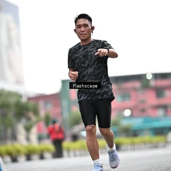 Runner Photo 8916740