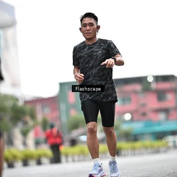 Runner Photo 8916742