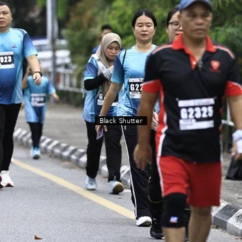 Runner Photo 8916756