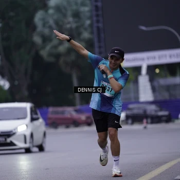 Runner Photo 8916758