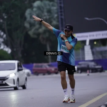 Runner Photo 8916764
