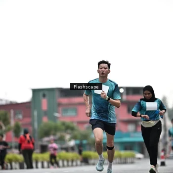 Runner Photo 8916771