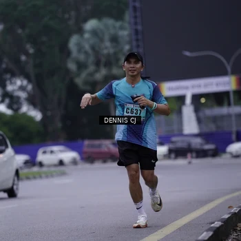 Runner Photo 8916795