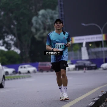 Runner Photo 8916803