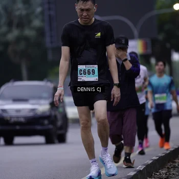 Runner Photo 8916854