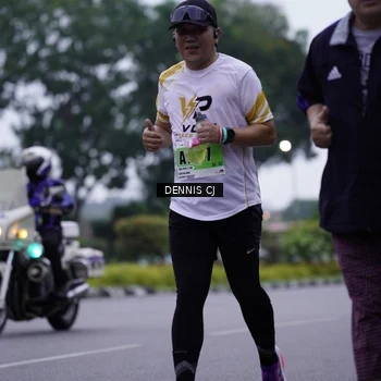Runner Photo 8916861