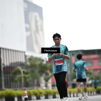 Runner Photo 8916880