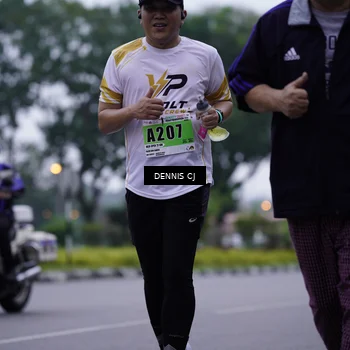 Runner Photo 8916895
