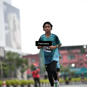 Runner Photo 8916937