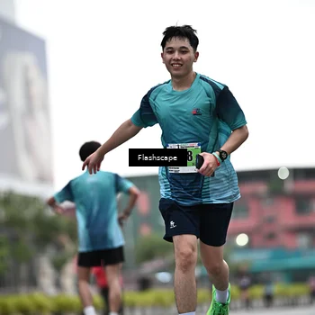 Runner Photo 8916955