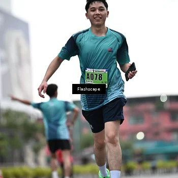 Runner Photo 8917003