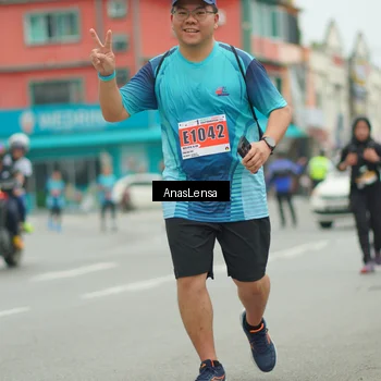 Runner Photo 8917088