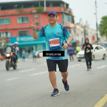 Runner Photo 8917091