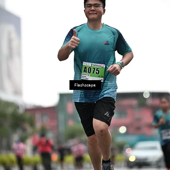Runner Photo 8917154