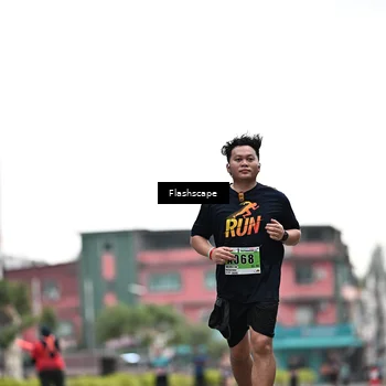 Runner Photo 8917254