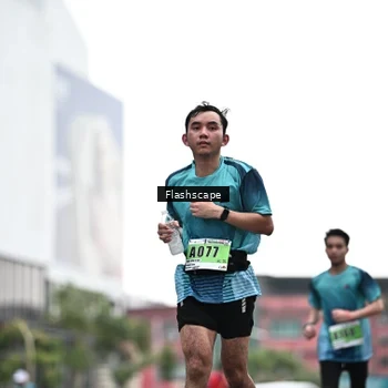 Runner Photo 8917400