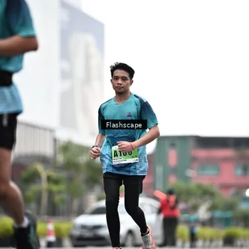 Runner Photo 8917436