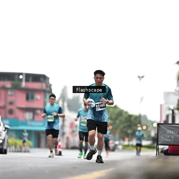 Runner Photo 8917498