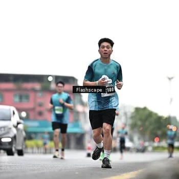 Runner Photo 8917542