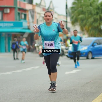 Runner Photo 8917543