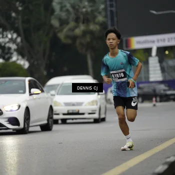 Runner Photo 8917659
